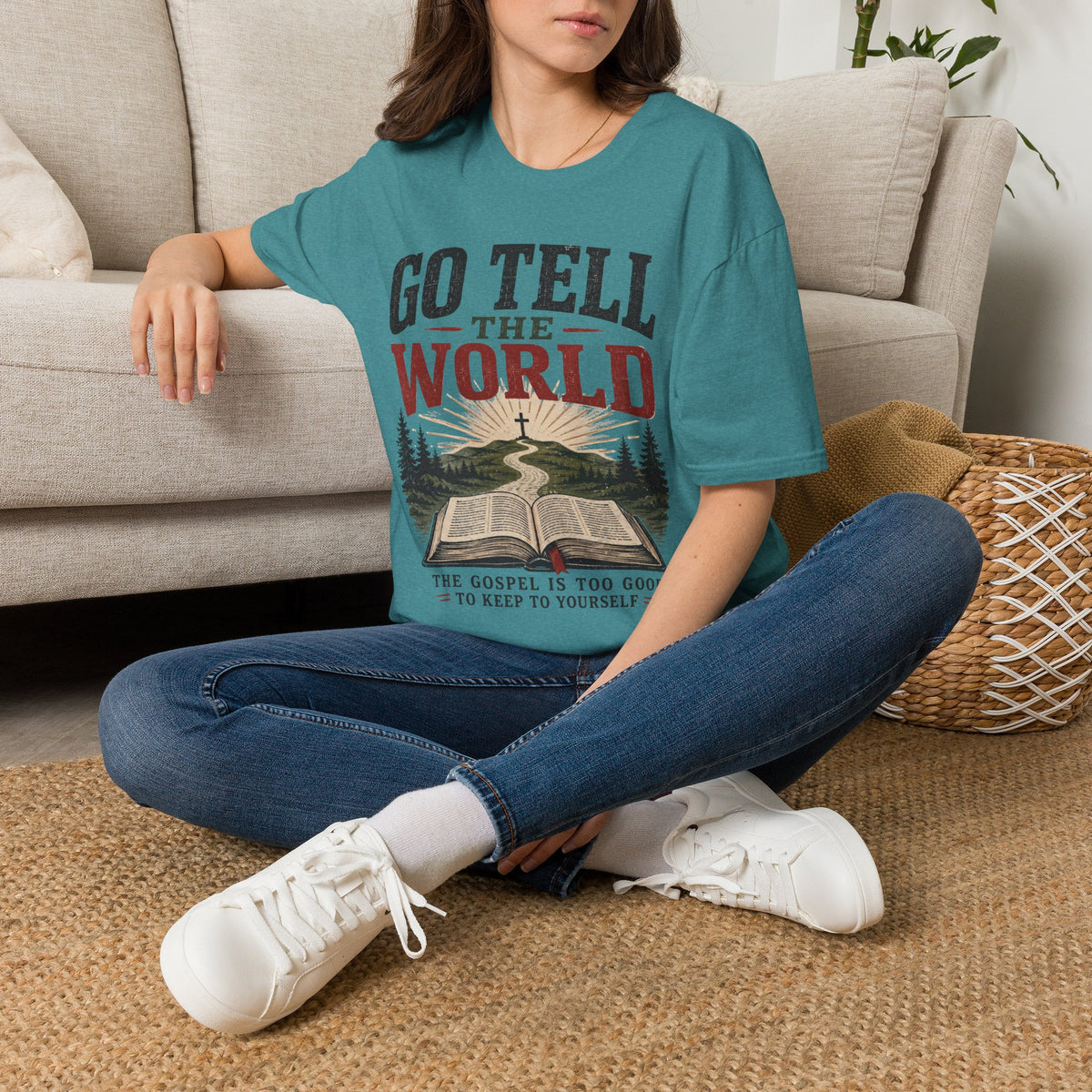 Go tell the world T-Shirt