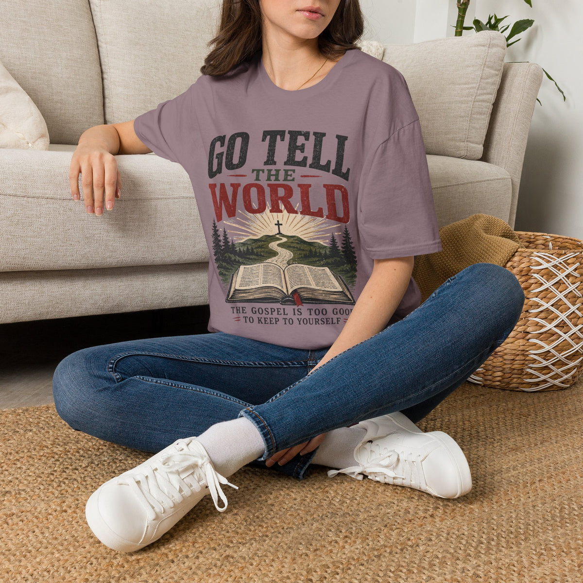 Go tell the world T-Shirt