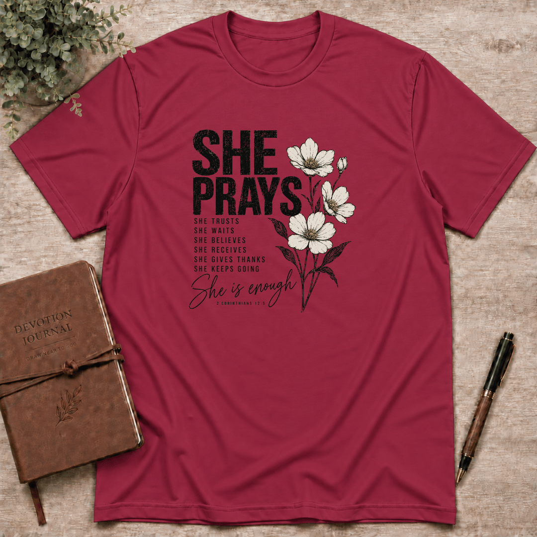 She prays T-Shirt
