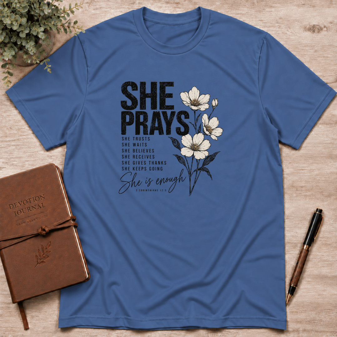 She prays T-Shirt