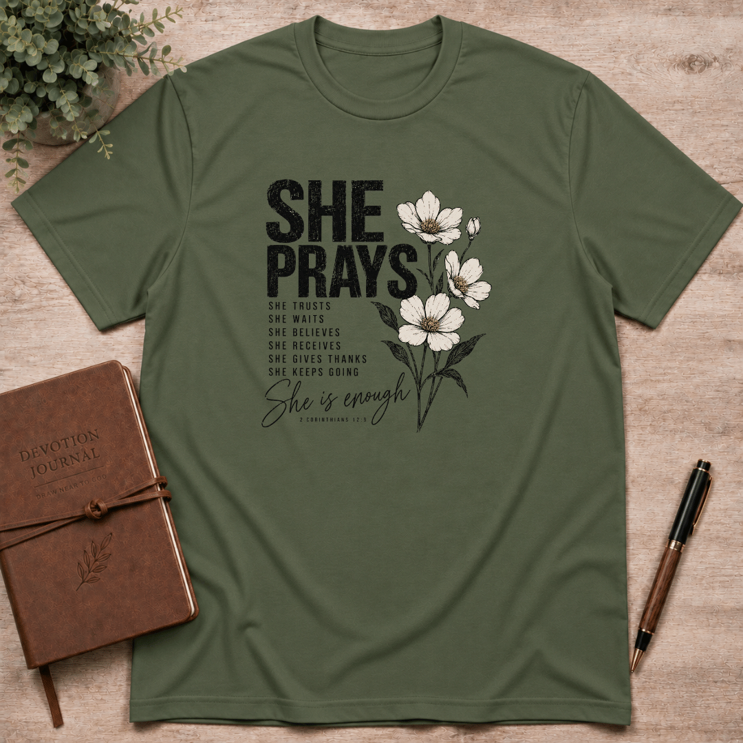 She prays T-Shirt