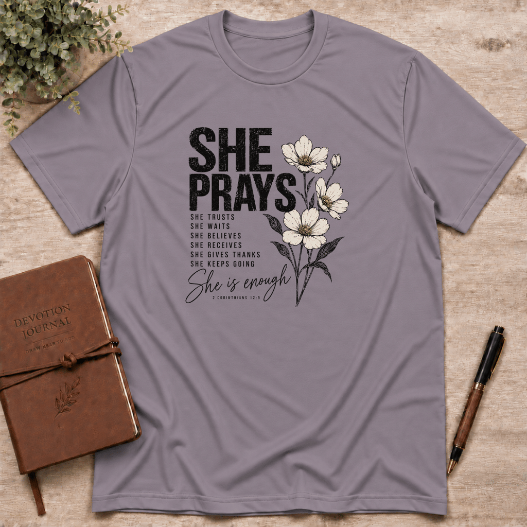 She prays T-Shirt